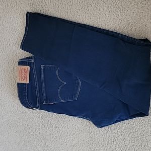 Levi's 711 Skinny Jeans